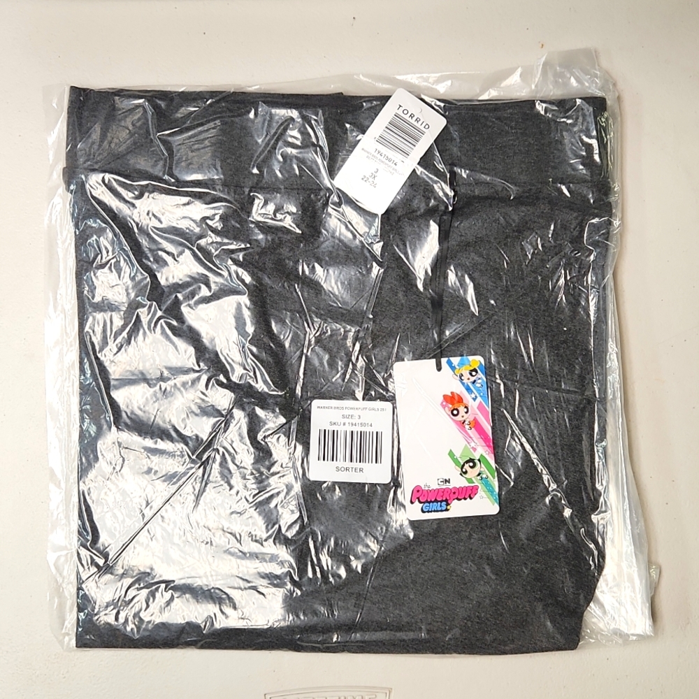 ❤️NWT VINTAGE TORRID LEGGING - POWERPUFF GIRLS - CROP LENGTH - SIGNATURE WAIST - Picture 4 of 10